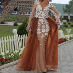 White Lace Appliques Champagne Tulle Mermaid Evening Dresses