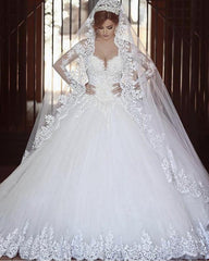 Vintage Lace Long Sleeves Tulle Ball Gowns Wedding Dresses