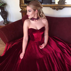 Burgundy Velvet Sweetheart Bodice Corset Ball Gowns Wedding Dresses 2022