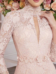 Sheath / Column Mother of the Bride Dress Elegant High Neck Knee Length Lace 3/4 Length Sleeve with Lace Appliques - RongMoon