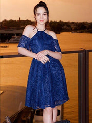 A-Line/Princess Lace Ruffles Halter Short Sleeves Knee-Length Flower Girl Dresses - RongMoon
