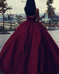 Tulle Ball Gown Floor Length Wedding Dress Strapless