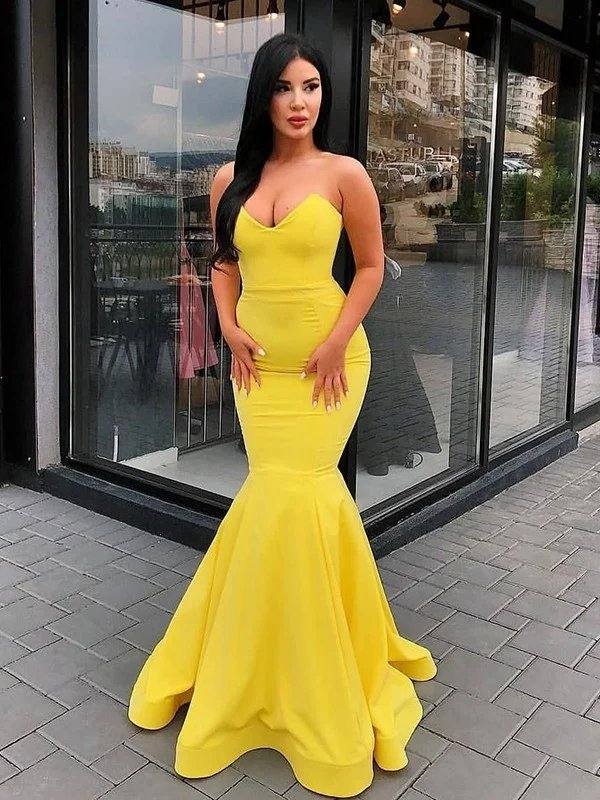 Trumpet/Mermaid Sleeveless Sweetheart Sweep/Brush Train Stretch Crepe Dresses - RongMoon