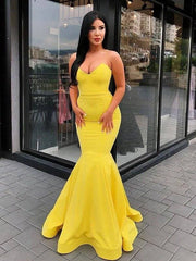 Trumpet/Mermaid Sleeveless Sweetheart Sweep/Brush Train Stretch Crepe Dresses - RongMoon