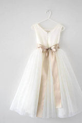 A-Line Scoop Neck Short/Mini Tulle Prom Dresses With Tie