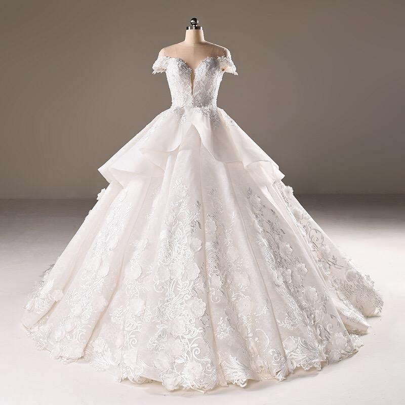 Vintage Lace Cap Sleeves Tulle Scoop Neck Wedding Dresses Ball Gowns 2018