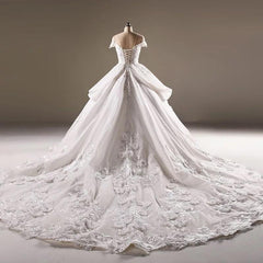 Vintage Lace Cap Sleeves Tulle Scoop Neck Wedding Dresses Ball Gowns 2018