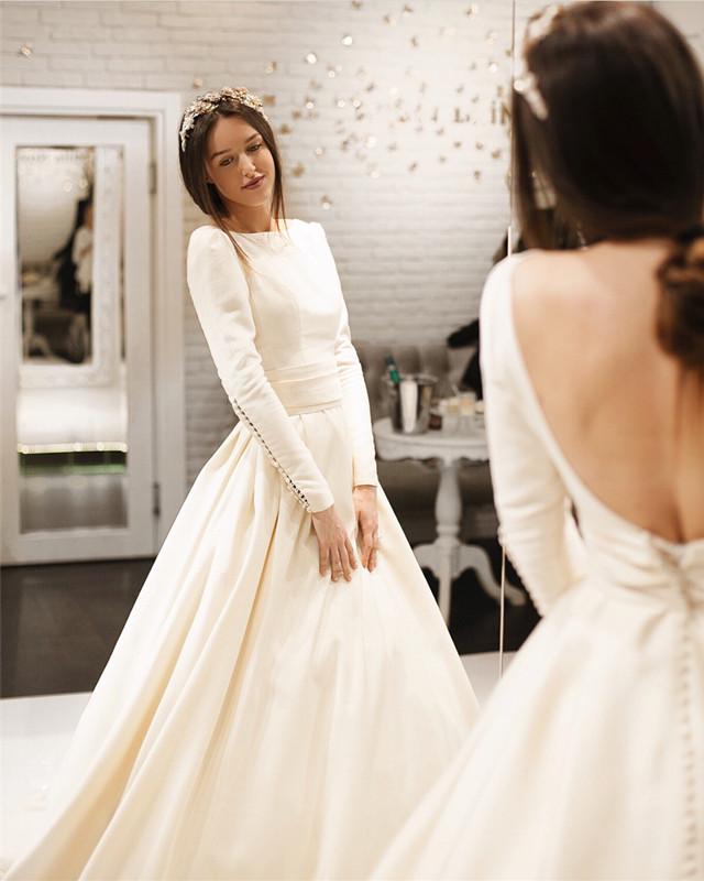 Vintage Long Sleeves Open Back Satin Wedding Dresses For Bride