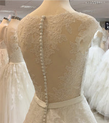 Vintage A-line Cap Sleeves Crystal Beaded Sashes Wedding Lace Dresses