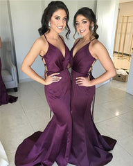 Long Satin V-neck Leg Split Mermaid Bridesmaid Dresses