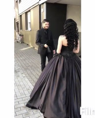 Black Satin Sweetheart Wedding Dresses Ball Gowns Lace Appliques