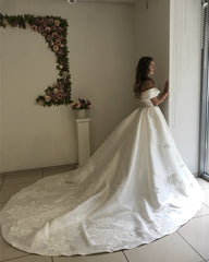 Off-The-Shoulder Ball Gown Satin Wedding Dresses Lace Embroidery
