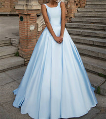 Vintage Scoop Neck Bow Back Satin Ball Gown Wedding Dresses