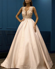 Plunge Neckline Satin Floor Length Evening Dresses Lace Embroidery