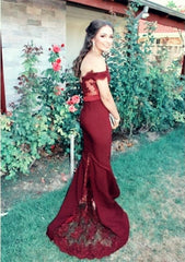 Pretty Lace V-neck Long Satin Court Train Mermaid Dresses Bridesmaid