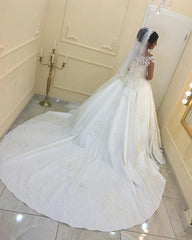 Vintage Lace Long Sleeves Ball Gowns Wedding Dresses Satin