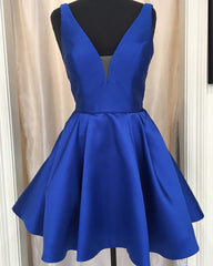 Chic V-neck Satin Homecoming Dresses Short Prom Gowns