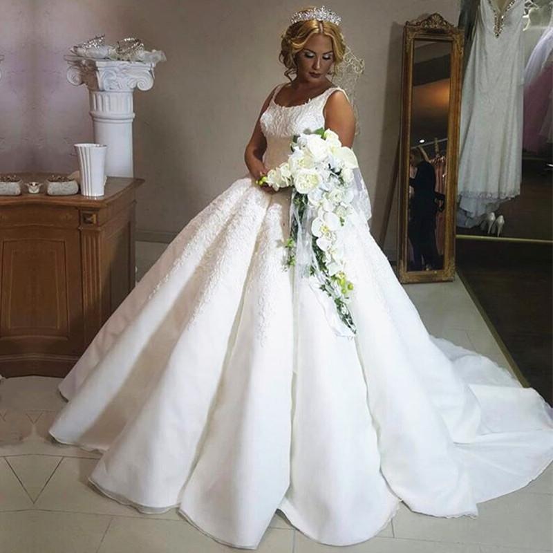 Vintage Lace Embroidery White Wedding Dresses Ball Gowns 2017