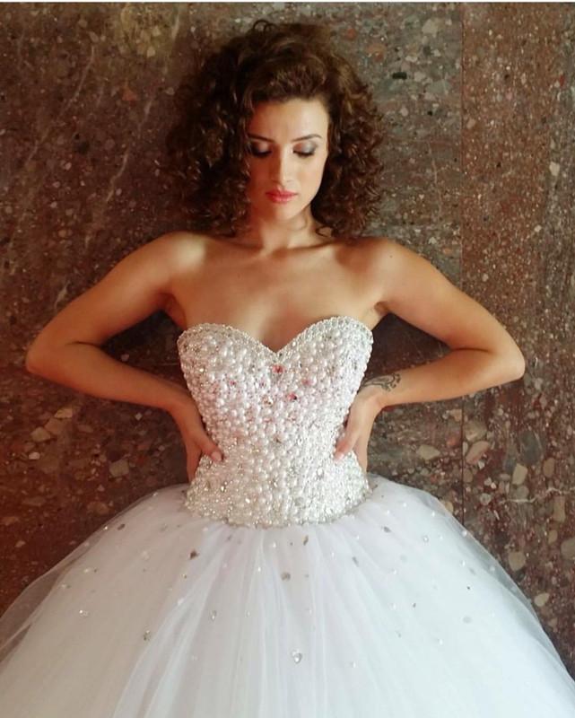 Elegant Crystal And Pearl Beaded Sweetheart Ball Gowns Wedding Dresses 2018