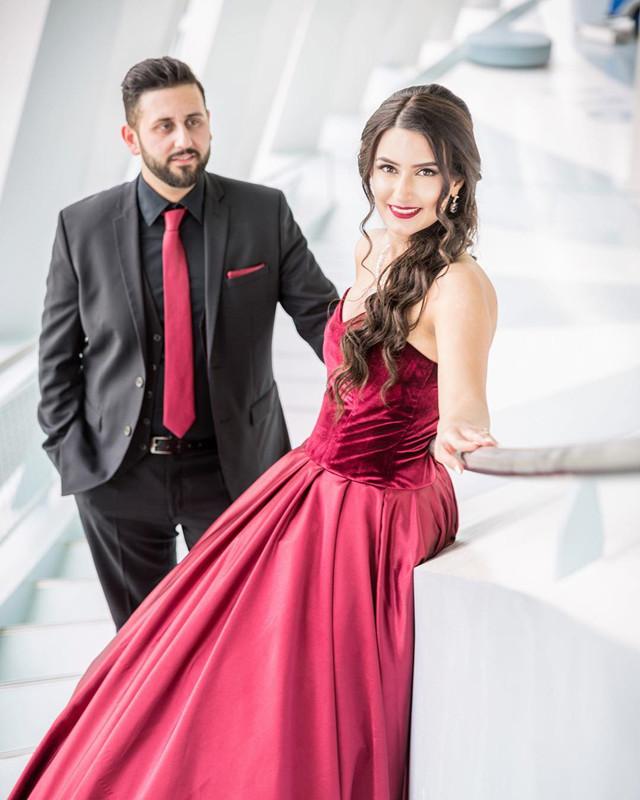 Velvet Sweetheart Satin Ball Gowns Burgundy Wedding Dresses
