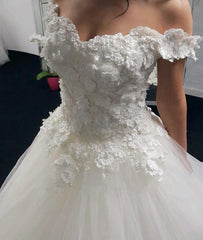Lace Flowers Off Shoulder Tulle Ball Gown Wedding Dresses 2019