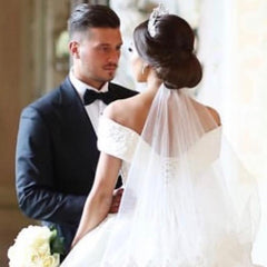 Vintage Off Shoulder V-neck Wedding Dresses Lace Ball Gowns
