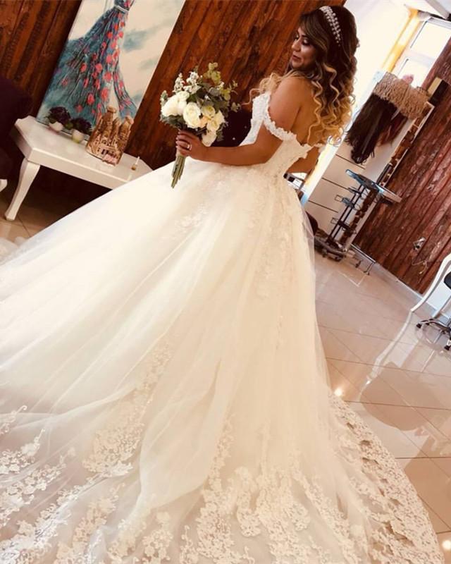 Graceful  Sweetheart Off Shoulder Tulle Ball Gowns Lace Appliques Wedding Dresses