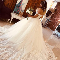 Graceful  Sweetheart Off Shoulder Tulle Ball Gowns Lace Appliques Wedding Dresses