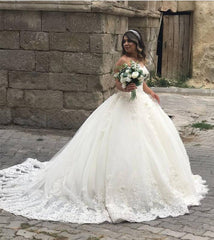 Graceful  Sweetheart Off Shoulder Tulle Ball Gowns Lace Appliques Wedding Dresses