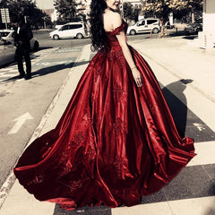 Gorgeous Lace Beaded V Neck Burgundy Ball Gowns Wedding Dresses Off Shoulder