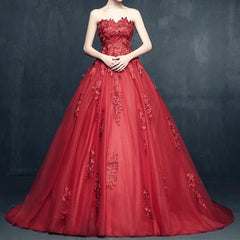 Elegant Floral Lace Sweetheart Tulle Ball Gown Dresses