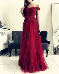 Stylish Lace Appliques Off Shoulder Tulle Floor Length Bridesmaid Dresses