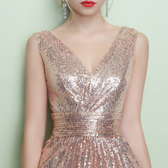 V Cutting Sleeveless Sequined Evening Dress - RongMoon