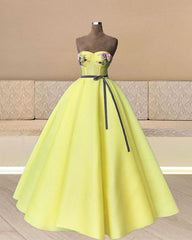 Yellow Ball Gown Sweetheart Corset Dress With 3D Flowers