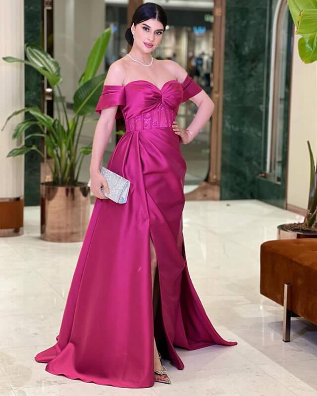Long Satin Sweetheart Corset Dress With Slit - RongMoon