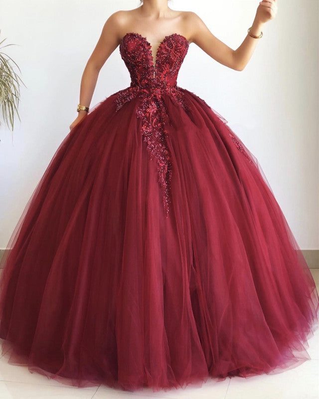 Sweetheart Ball Gown Quinceanera Dresses Tulle Flowers Beaded