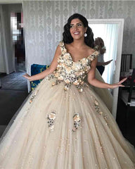 3D Floral Flowers Quinceanera Dresses Tulle Spaghetti Straps Ball Gown