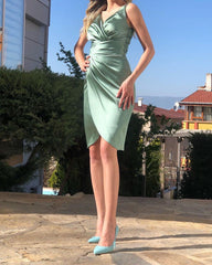 Short Sheath V Neck Bridesmaid Dresses