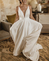 Simple Satin Boho Wedding Dresses With Pockets