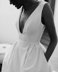 Boho Style Wedding Dresses Satin V Neck Front Slit