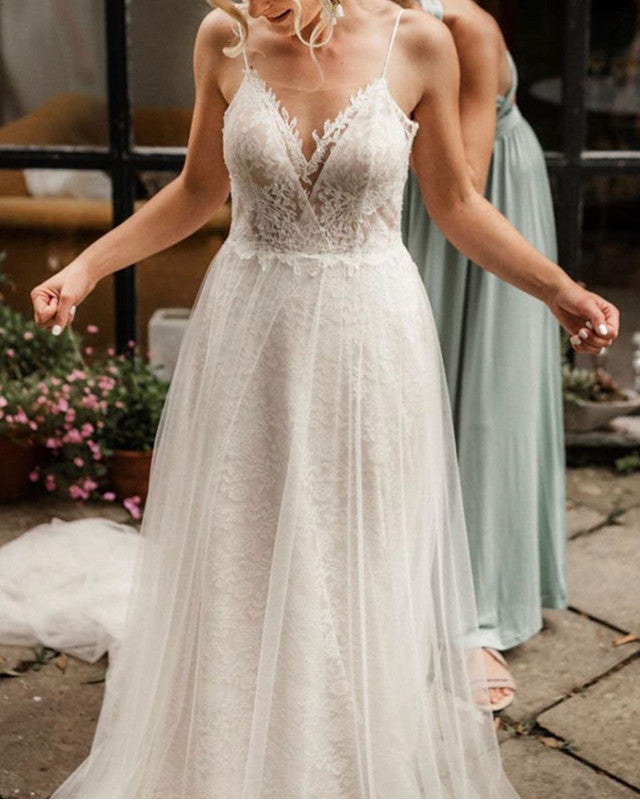 Rustic Lace Wedding Dress Tulle Skirt