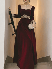 A-Line Elegant Vintage Wedding Guest Formal Evening Valentine's Day Dress Scoop Neck Long Sleeve Floor Length Velvet with Appliques - RongMoon