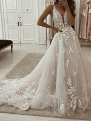 A-Line Wedding Dresses Plunging Neck Sweep / Brush Train Tulle Polyester Sleeveless Country Plus Size with Embroidery Appliques - RongMoon