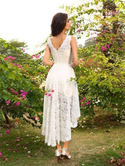 A-Line/Princess V-neck Lace Sleeveless High Low Lace Bridesmaid Dresses - RongMoon