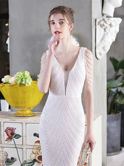 Mermaid / Trumpet Prom Dresses Elegant Dress Formal Floor Length Sleeveless V Neck Sequined with Sequin