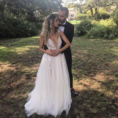 Boho Chic Pearl Beading V-neck Tulle Beach Wedding Dresses 2018