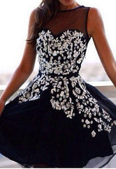 Black Sweetheart Applique Chiffon Strapless Homecoming Dress    cg22506