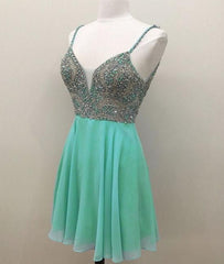 Green V Neck Sequin Beads Short Homecoming Dress      cg23089