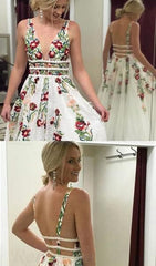 A-Line Deep V-neck Embroidery Long Lace Prom Dresses cg402