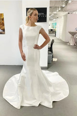 Satin Scoop Buttons Trumpet Mermaid Wedding Dress